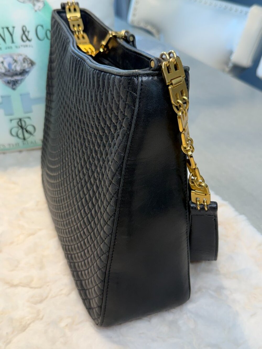Bally Black Woven Leather Shoulder Bag Gold Hardware Authenticated - Picture 12 of 13